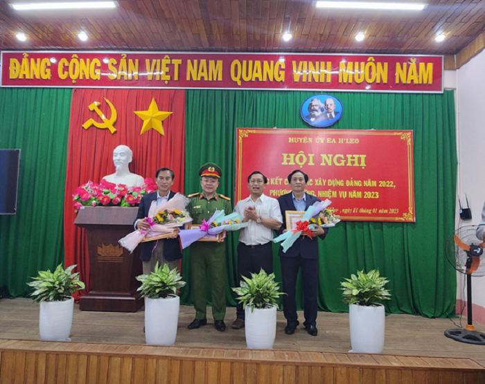 Đảng bộ Công an huyện Ea H’leo đạt danh hiệu “Trong sạch, vững mạnh” tiêu biểu năm 2022